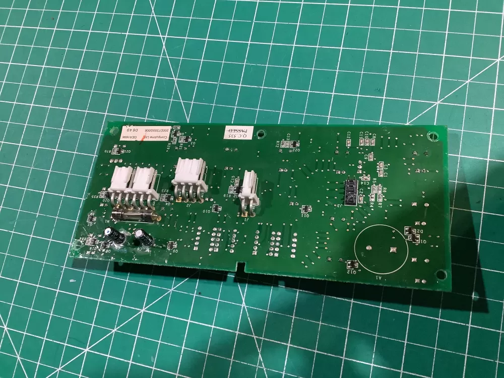 GE Hotpoint 200D7355G006 Refrigerator Control Board Dispenser  AZ146642 | NR2452