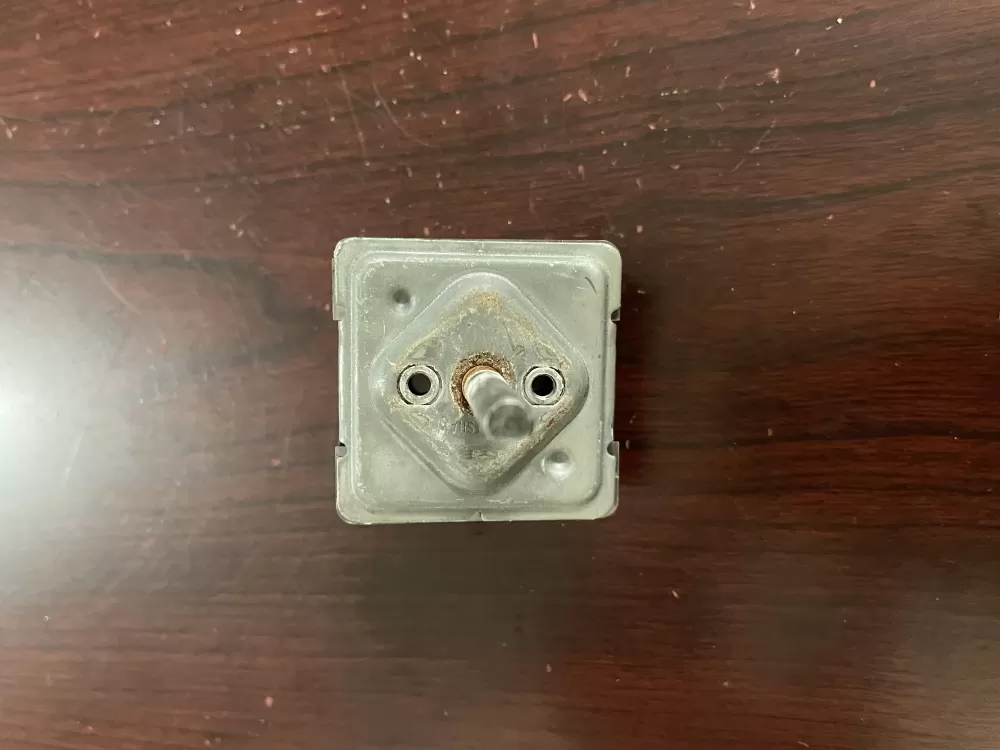 96Z0BMW Oven Range Infinite Burner Control Switch AZ67071 | KM1270