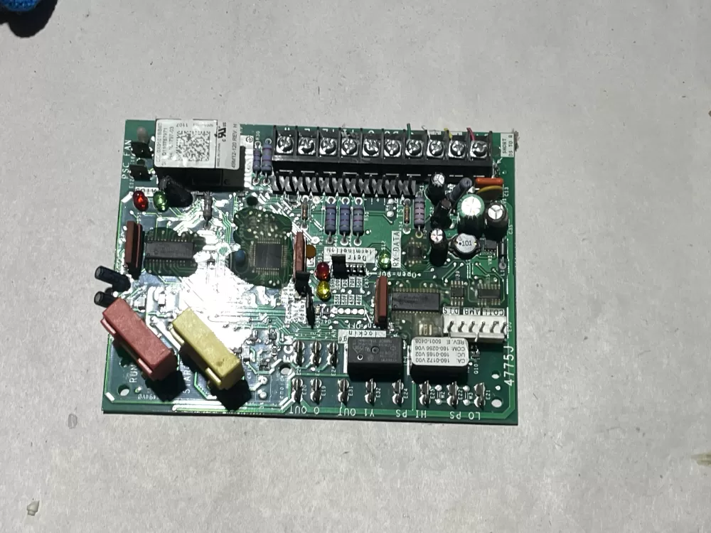 Emerson Lennox 101797-03 Heat Pump Circuit Control Board AZ110086 | Wm1245