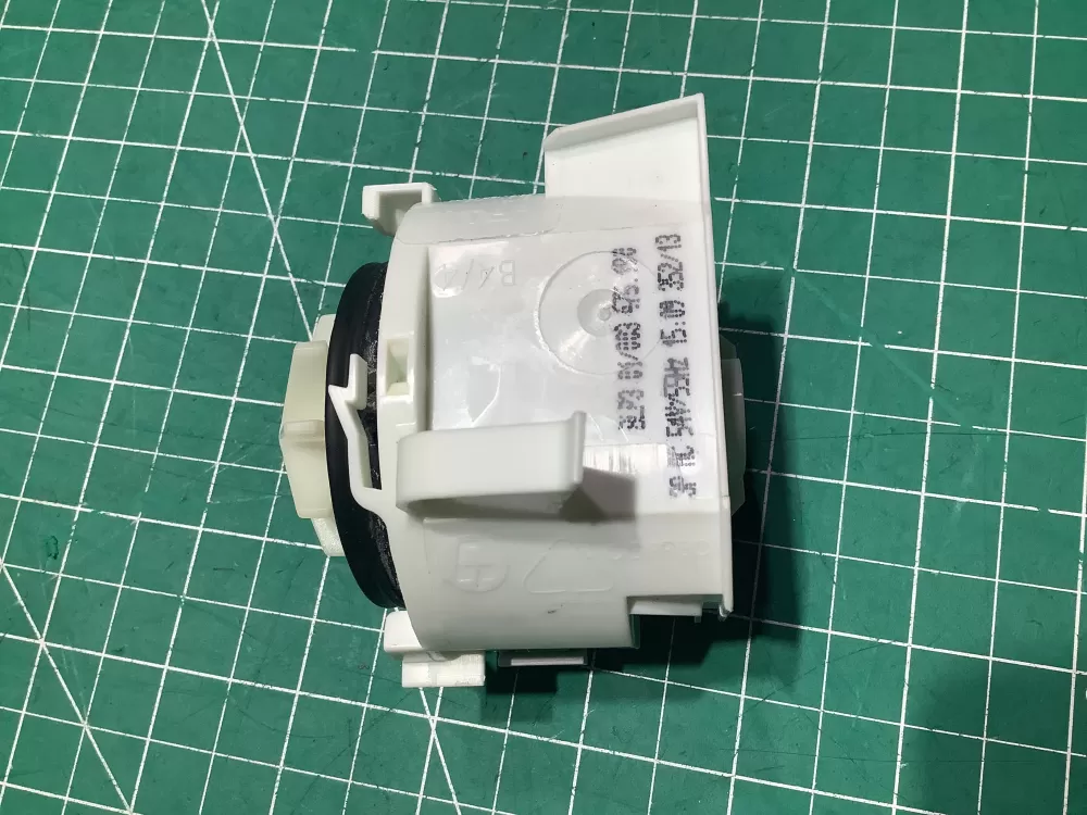Bosch IEC60335 Dishwasher Drain Pump AZ144870 | SL272