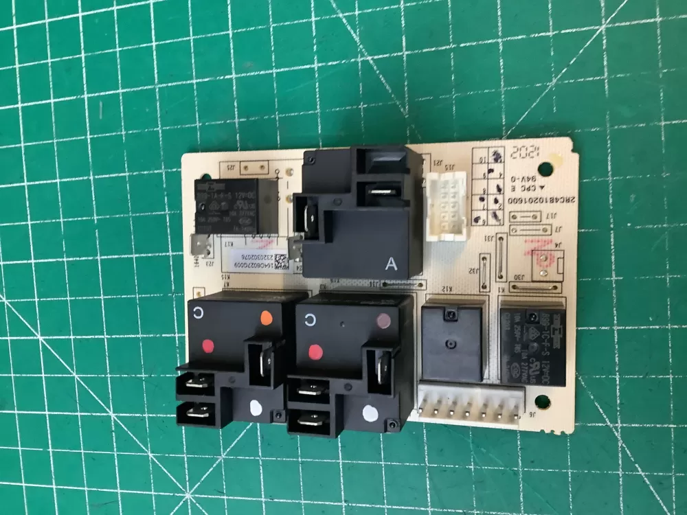 164D8027G009 GE Range Board - Control