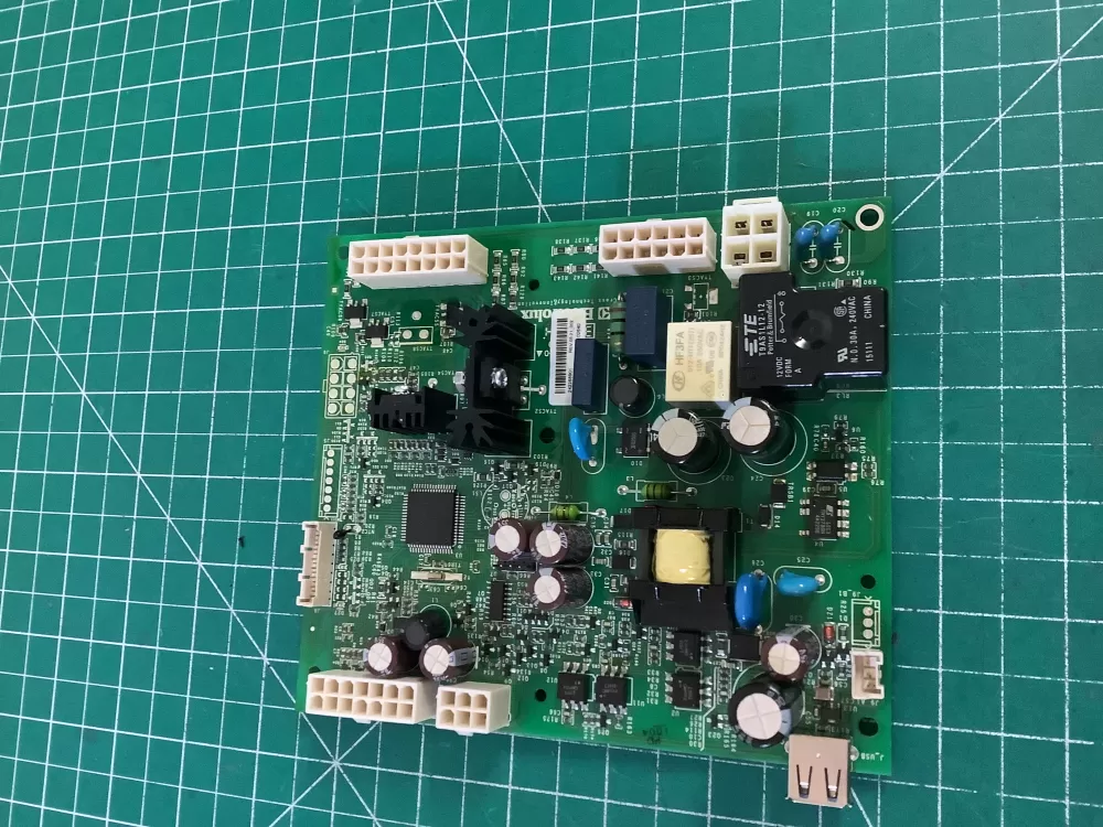 Frigidaire 5304497976 Refrigerator Main Control Board AZ205058 | NR295