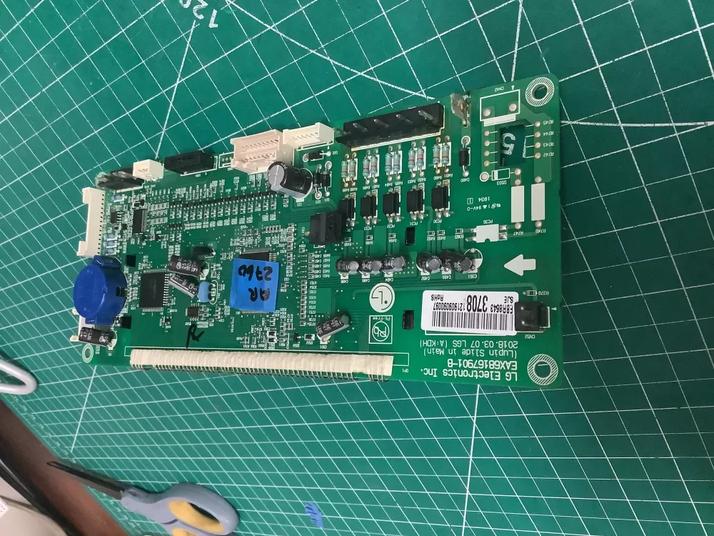 GE MD12001LB EMLAAGE-04-K 17170000008243 Microwave Control # AZ207402 | AR2760