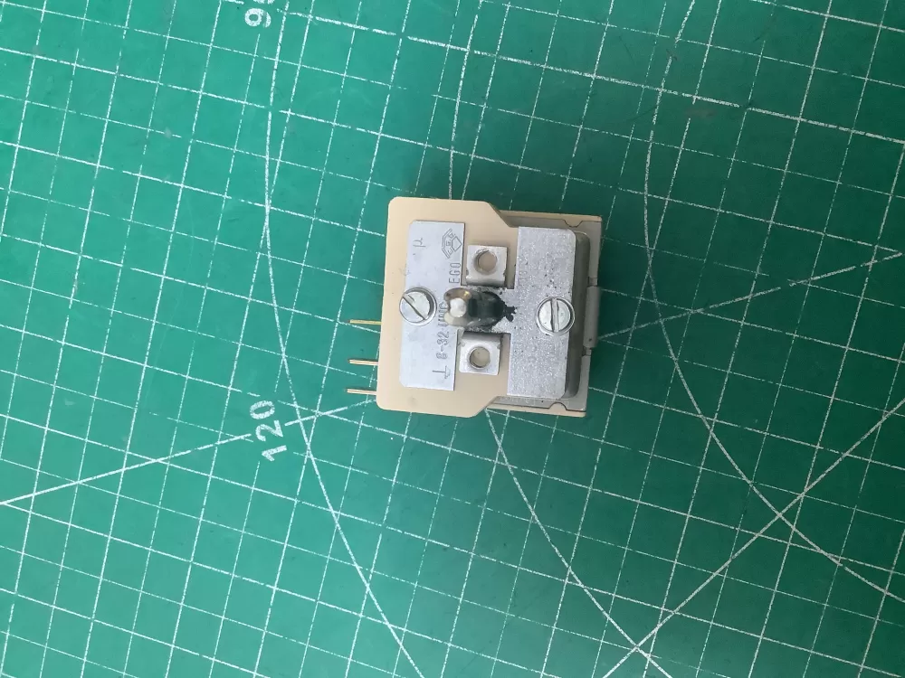 GE Oven WB24T10139 Infinite Control Switch AZ223239 | SLA125