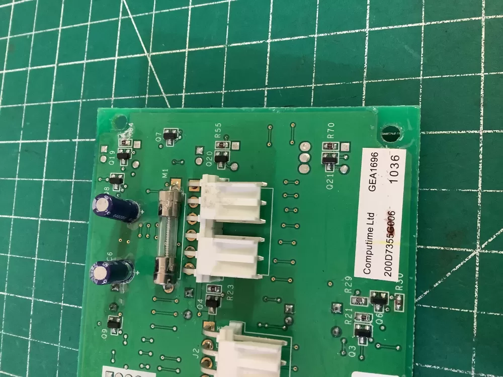 GE Hotpoint 200D7355G006 Refrigerator Control Board Dispenser AZ204062 | NR335