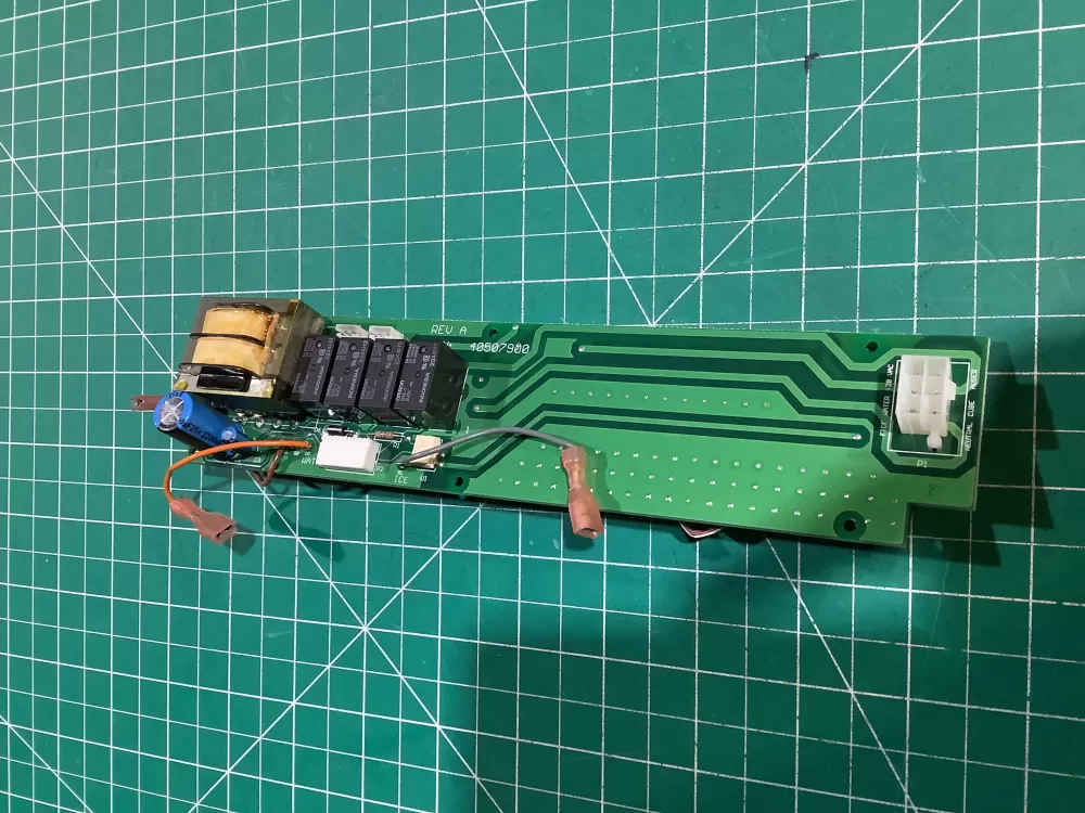 Frigidaire 703644-02 Refrigerator Control Board