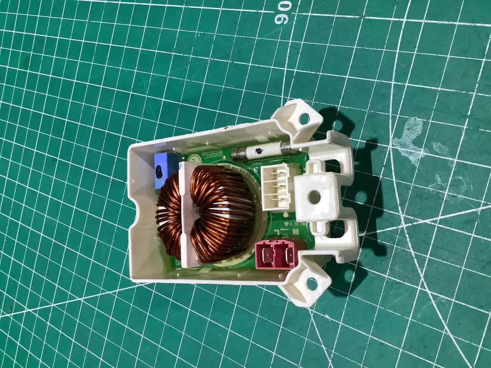 LG Kenmore EAM60930601 Washer Control Board Noise Filter AZ185305 | AR2507