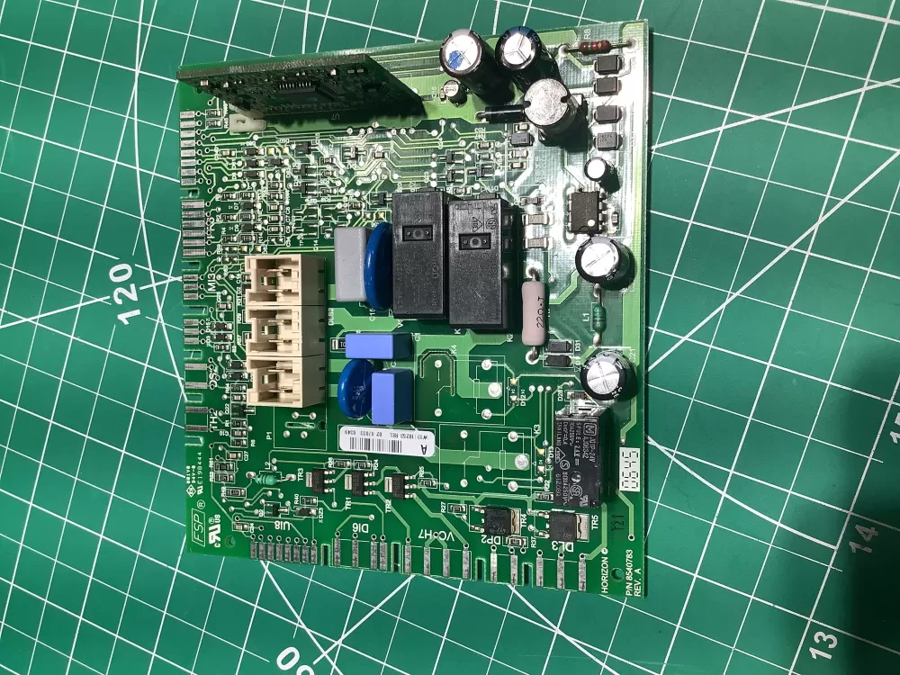 Whirlpool Refrigerator W10205830 Circuit Board AZ165513 | AR2545