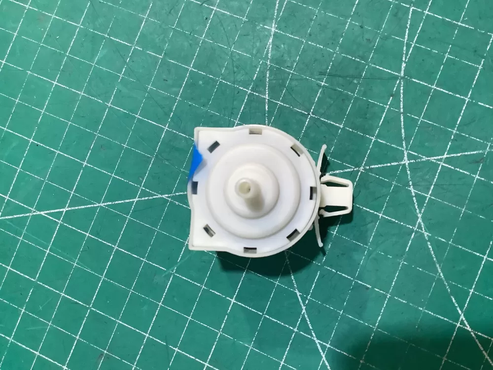 Frigidaire 5304505436 Washer Water Level Pressure Switch AZ230083 | SLA159