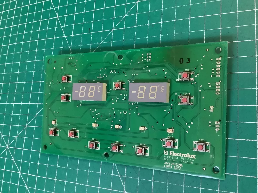 Whirlpool Frigidaire 241973704 Refrigerator Control Board