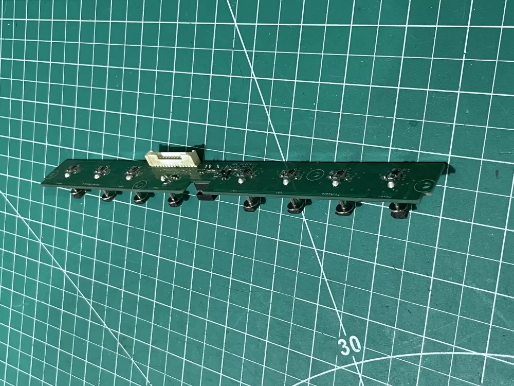 LG 2005.12.01 Refrigerator HD LCD TV WeatherPlus Information Center