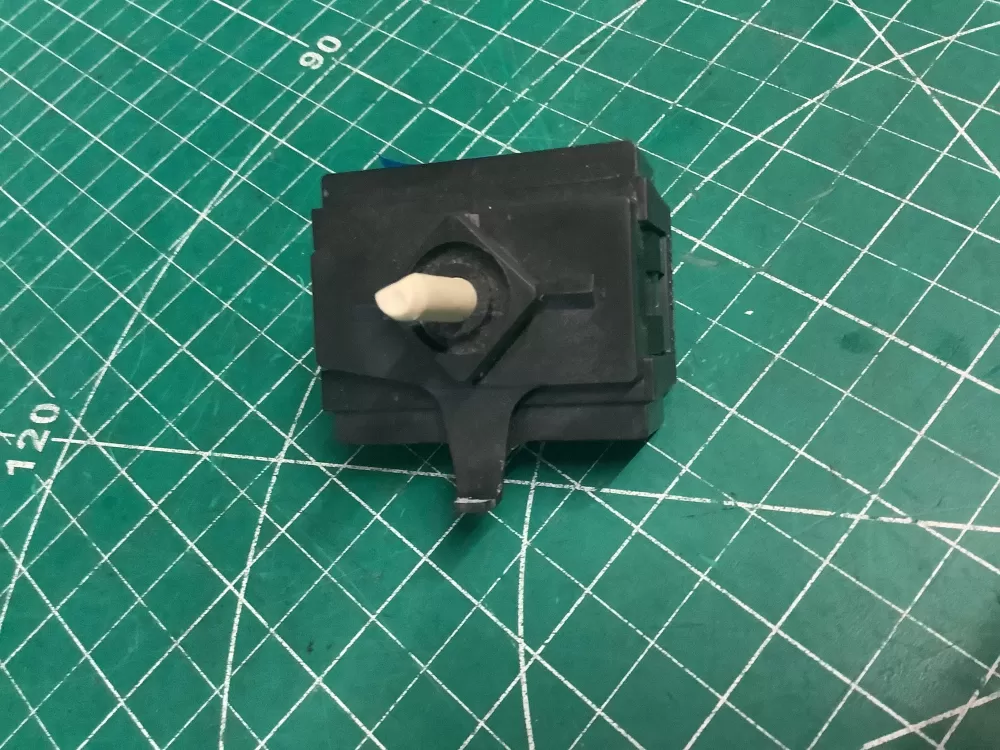 Whirlpool 8578354 Temperature Switch AZ207537 | SL160