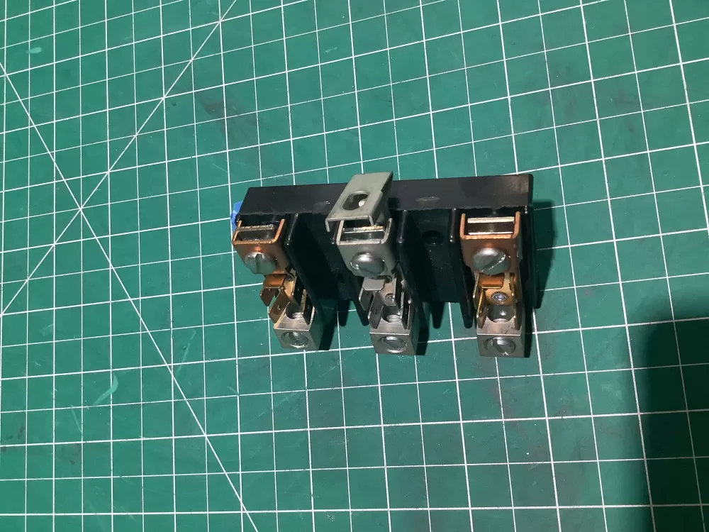  PE070147 Oven Viking Terminal Block AZ131564 | SL243