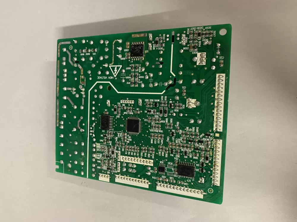 Hisense HG1944484 Refrigerator Control Board AZ219827 | BK773