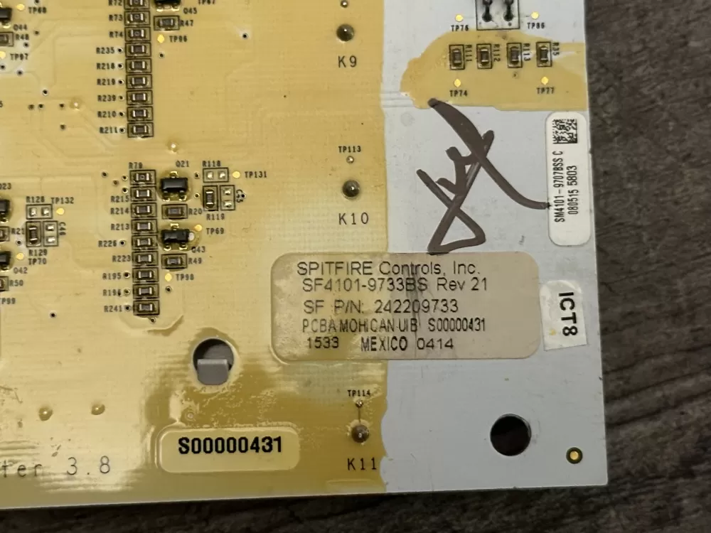 Electrolux 242209733 Refrigerator Display Control Board Spitfire AZ1556 | NT468