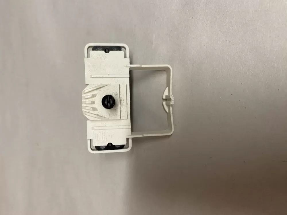  3977456 0223 WP3977456  Dryer Switch Push To Start