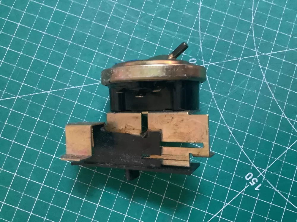 Maytag Water Pressure Switch 2-07362 AZ220618 | SLA95