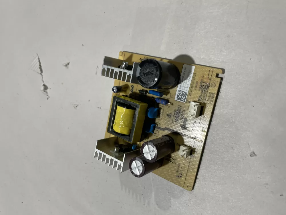 Insignia Refrigerator Control Board 111020103600 AZ166555 | Wm409