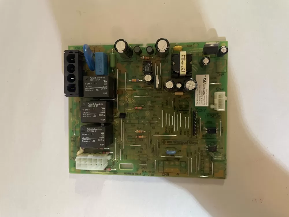 Whirlpool WPW10135090  AP6015557  W10135090  2252189  2252189EXCR  2255239  2255239EXCR  2304056  2304056EXCR  2304095  2304095EXCR  PS11748838  W10135090R  W10135090REXCR Refrigerator Main Control Board