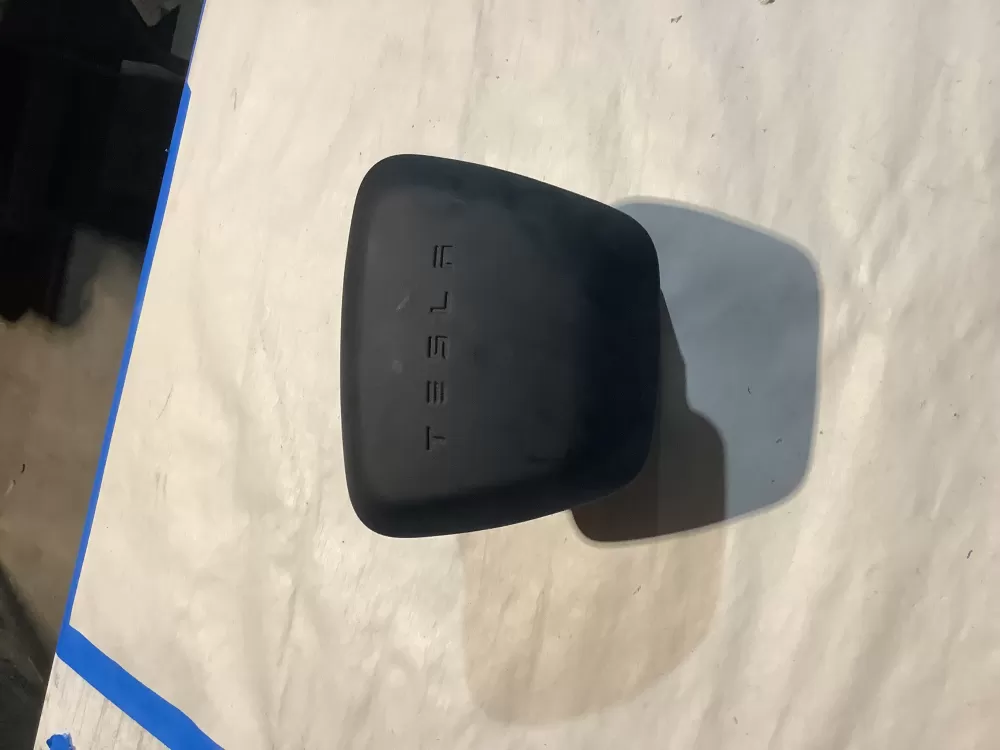  1625769-00-E Tesla Airbag