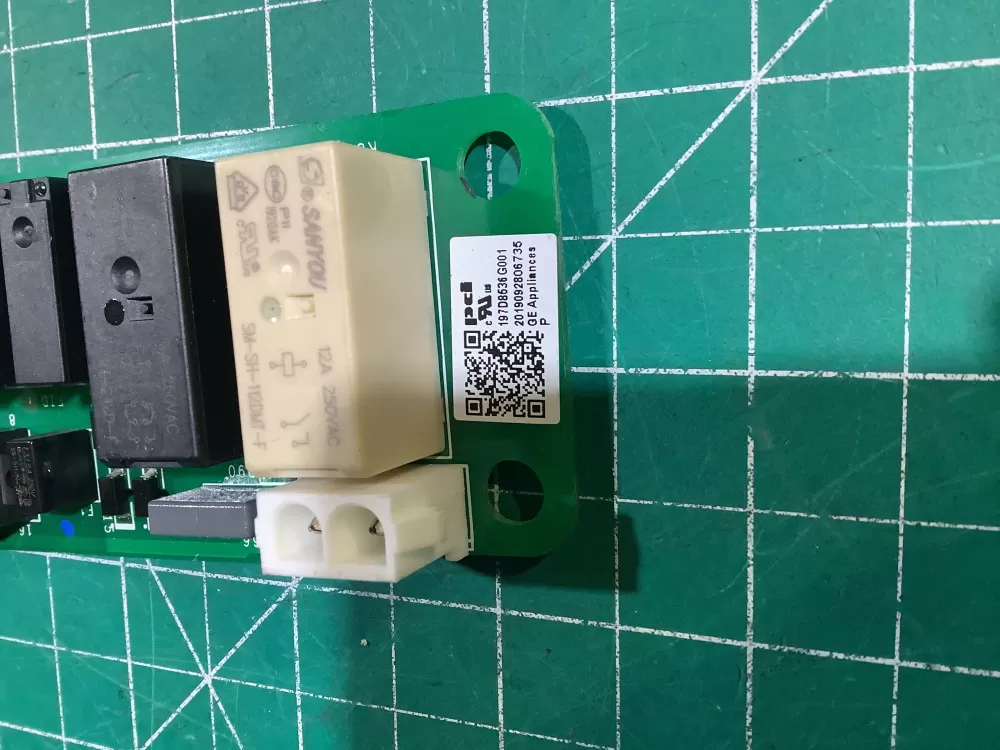 GE WR55X24991 197D8536G001 Door Control Board AZ159790 | NR54