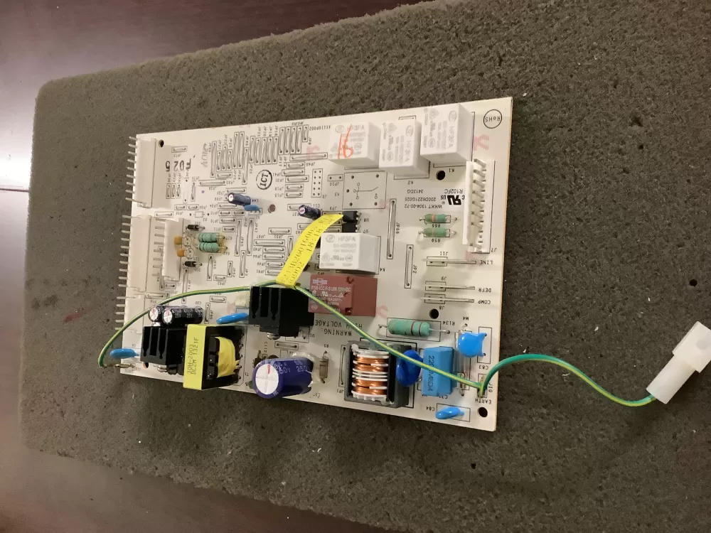 GE EBX1110P002 200D6221G025 WR55X11072 Refrigerator Control Board