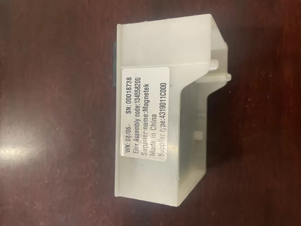 Frigidaire Electrolux 134558200 Washer Control Board Heater AZ38319 | KM75