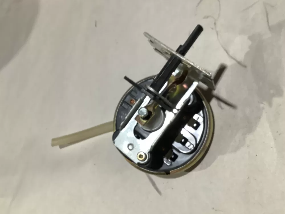 Kenmore Amana 738-873-3 Washer Water Level Switch AZ111268 | Sl85