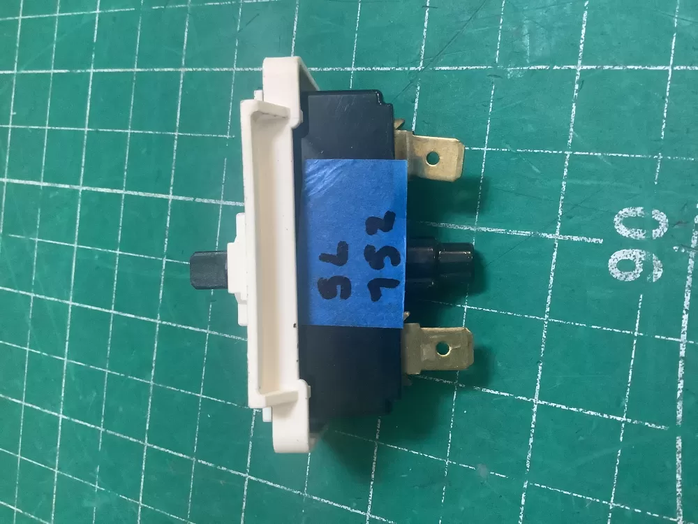 Frigidaire 131628900 Dryer Start Switch AZ220748 | SLA152