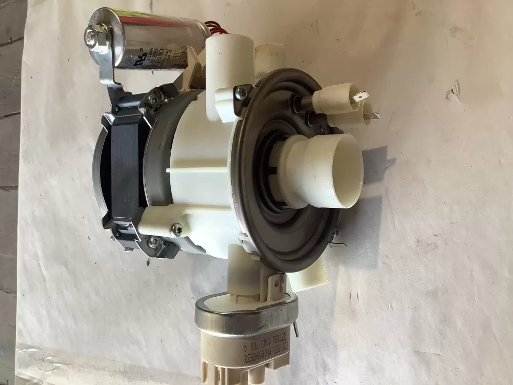 Miele 6770512 Dishwasher Circulation Pump Motor AZ150811 | SL224