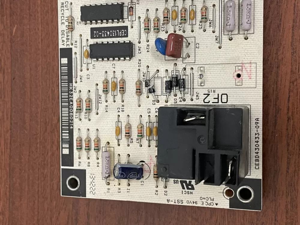 Carrier Bryant CEBD430433-09A Furnace Control Board AZ28550 | KM248