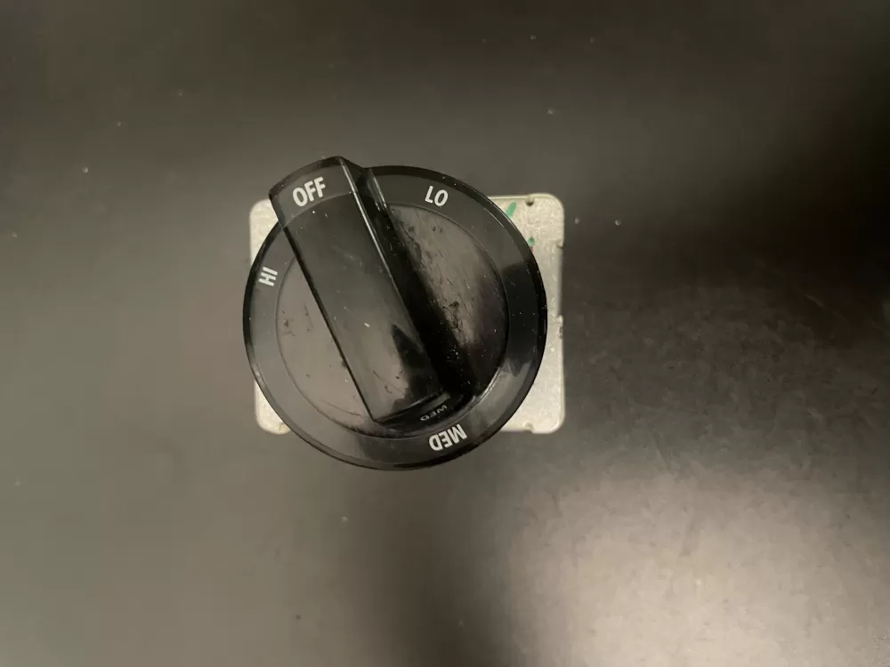 Whirlpool Range 7403P373-60 Switch AZ97766 | KM647