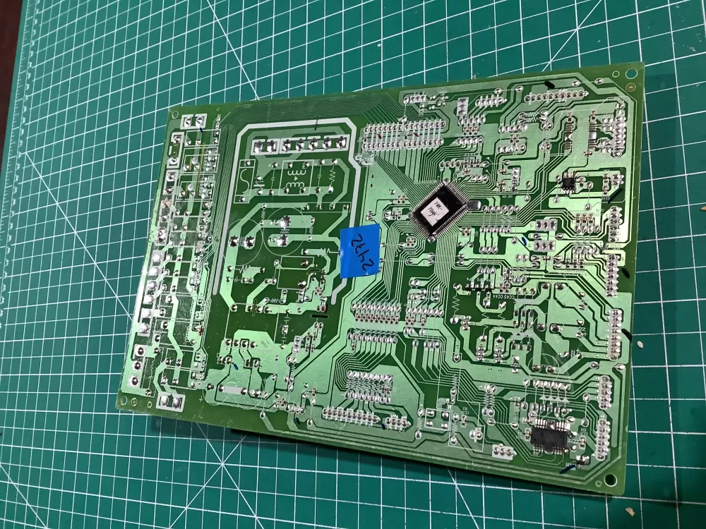 Daewoo 40301-0063422-04 Refrigerator Control Board AZ147742 | NR2472