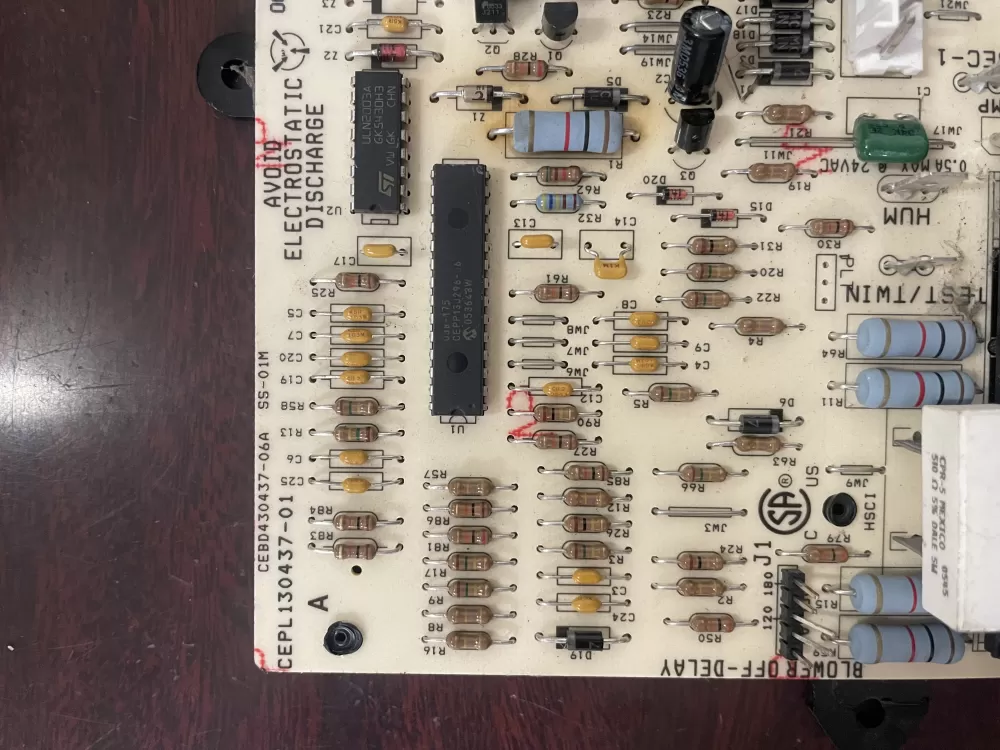 Carrier Bryant CEPL130437-01 Furnace Control Board Hk42fz014 AZ36401 | KM414