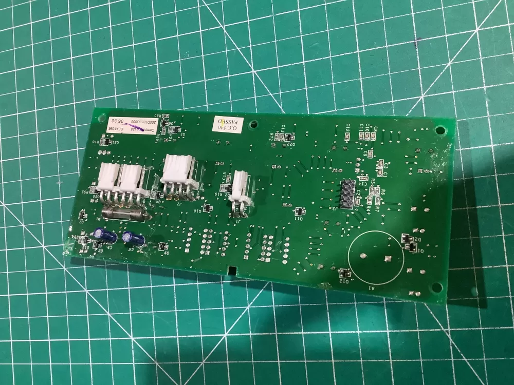 GE Hotpoint 200D7355G006 Refrigerator Control Board Dispenser  AZ153160 | NR118