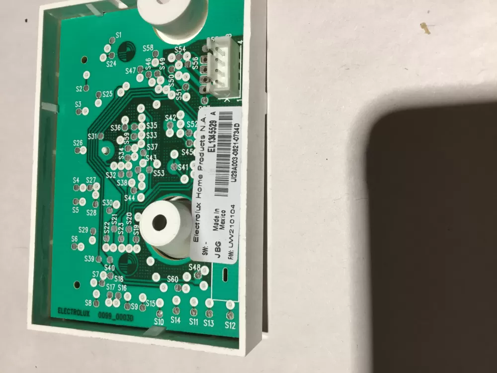 Electrolux EL1345529 A 1345529A Washer Control Board AZ160970 | BG221