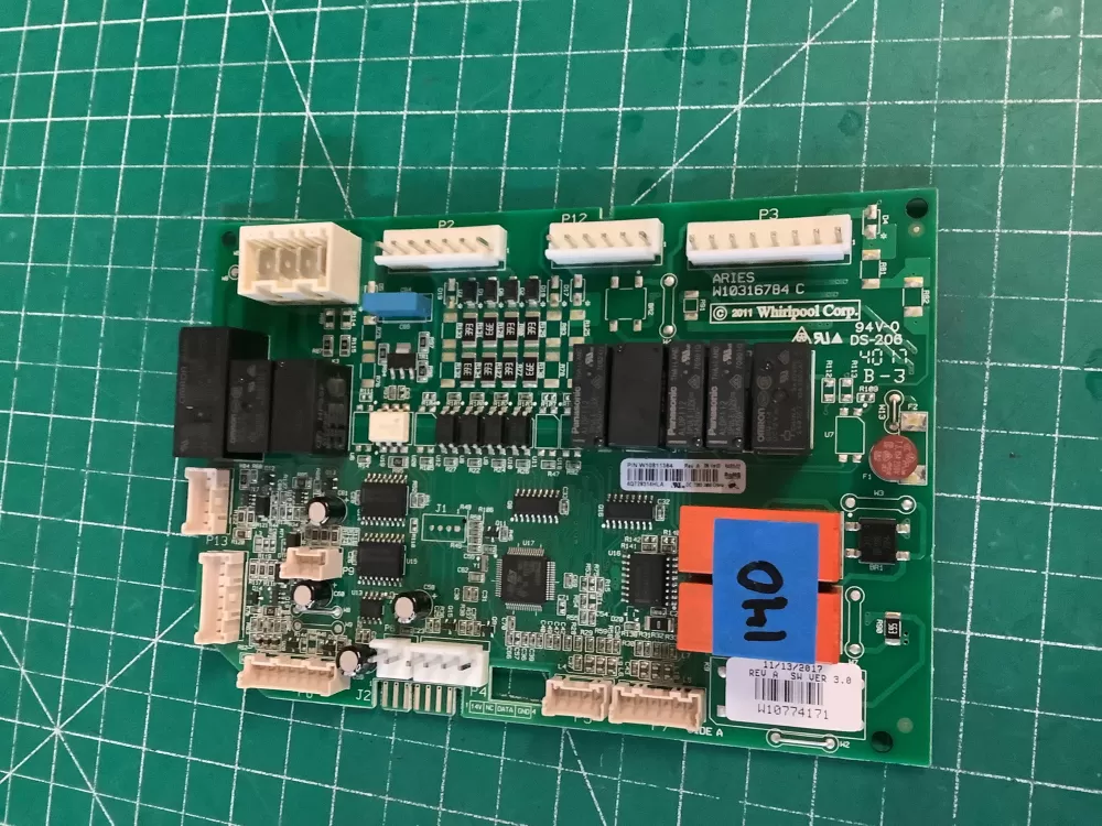 Whirlpool Jenn Air Maytag W10774171 Refrigerator Control Board AZ224387 | NR140