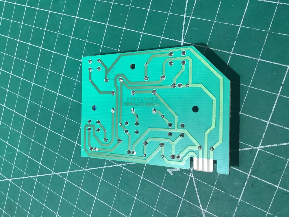 Whirlpool  Maytag  Jenn Air  Admiral WP61003421  AP6009993  61003421  665292  77527-1  PS11743168 Refrigerator Dispenser Control Board