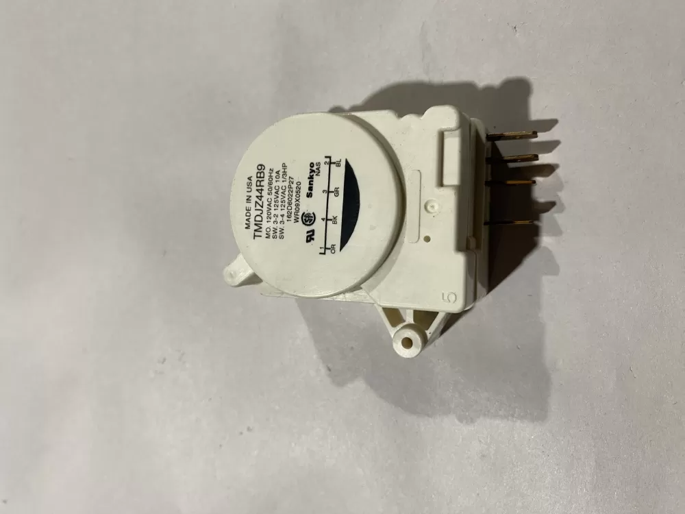 Kenmore  Hotpoint  General Electric AP2061721 311013 WR09X0520 WR9X520 PS310930 Refrigerator Defrost Timer