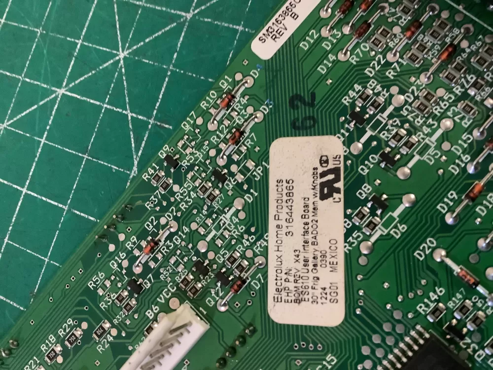 Frigidaire 316443865 Range Control Board AZ204120 | NR334