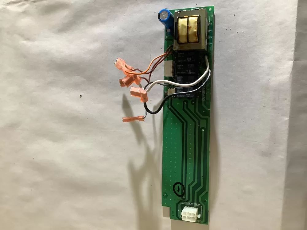 Frigidaire 703326 02 Refrigerator Control Board Display AZ100943 | AV1904