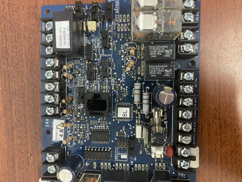 A00980 G01  Air Conditioner Control Board The Unico System AZ44498 | BK1761