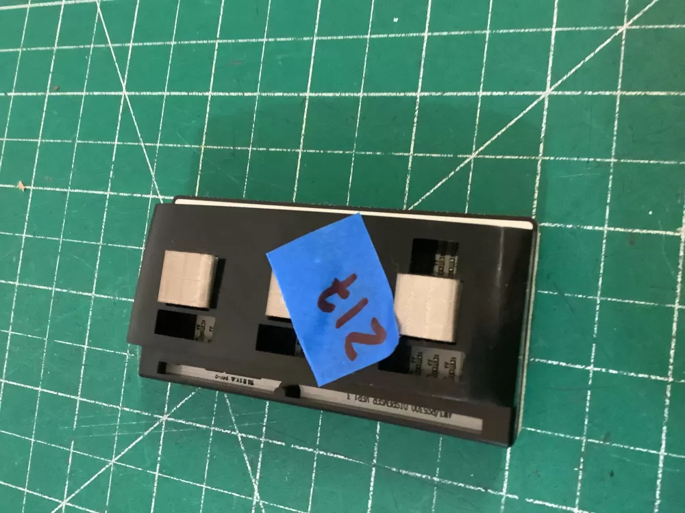 Samsung DA92-01060A Refrigerator Control Board Dispenser AZ206728 | NR217