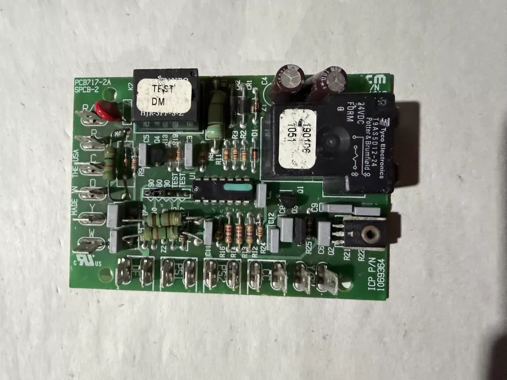 Carrier 1069364 Furnace Control Board AZ210074 | KM2300
