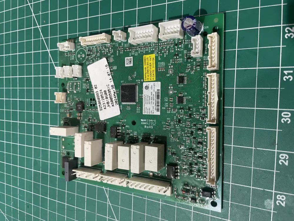 Frigidaire ERF2600P-01 A05174904 Refrigerator Control Board AZ195591 | Wm545