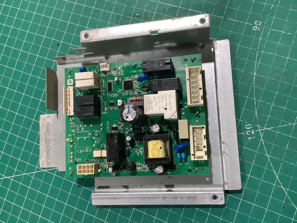Speed Queen 204783 Washer Main Control Board Output Control AZ229104 | SLA11