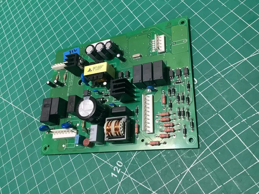 Whirlpool Kenmore Maytag 720961 00 Refrigerator Control Board AZ187851 | AR112