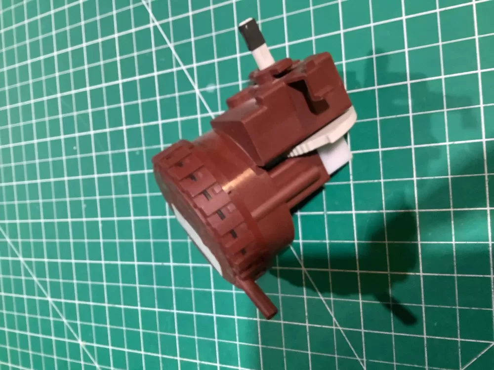 Maytag Washer 21001882 35-6442 Pressure Switch AZ143261 | SL168