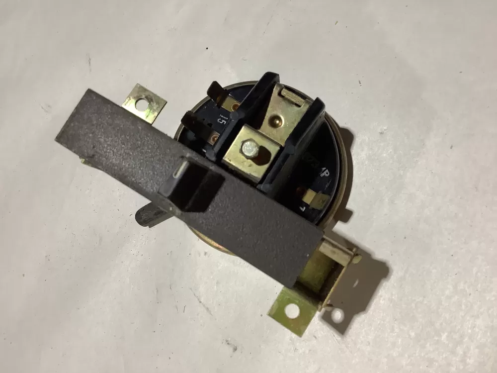 Maytag 0159 00 2 06223 Washer Water Switch 063 AZ126997 | Sl190