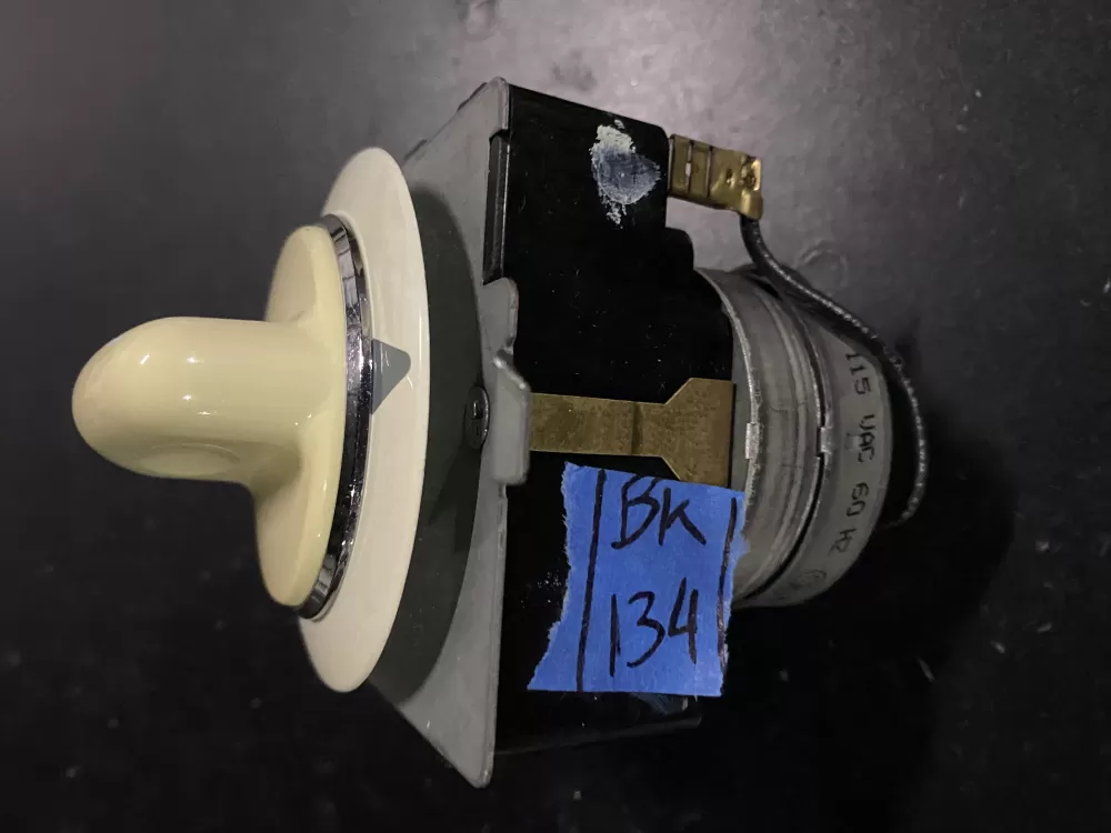 GE 572D520P033 WE4M334 Dryer Timer AZ26388 | BK134